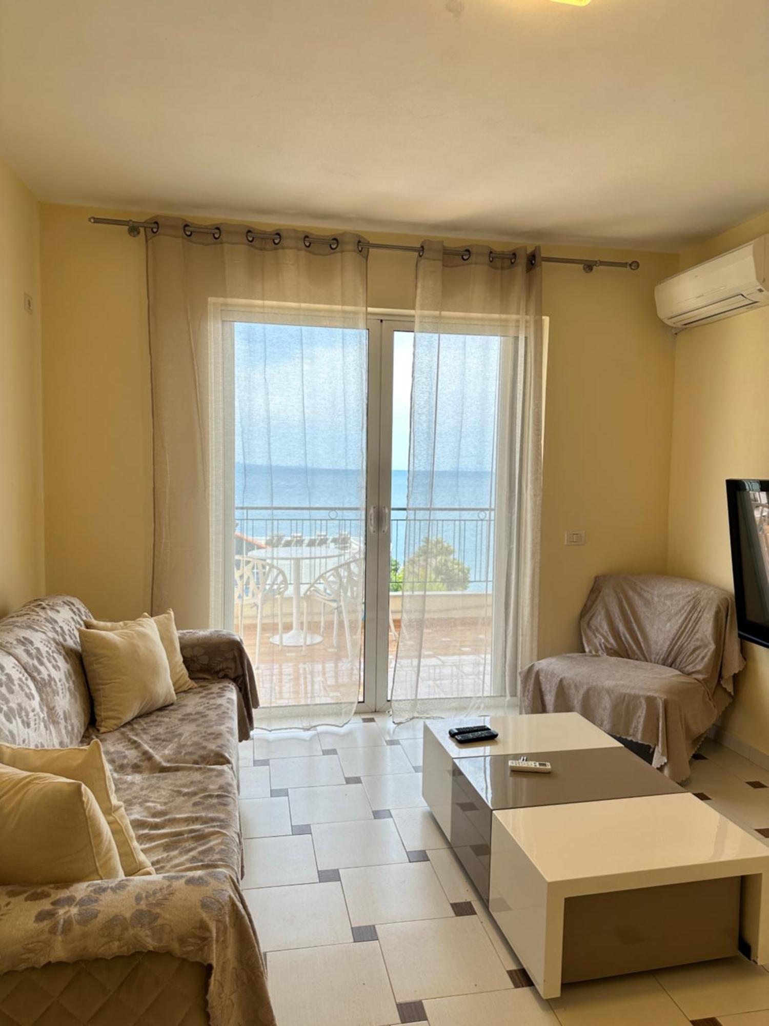 White Sea View Residence 2 Sarandë 外观 照片
